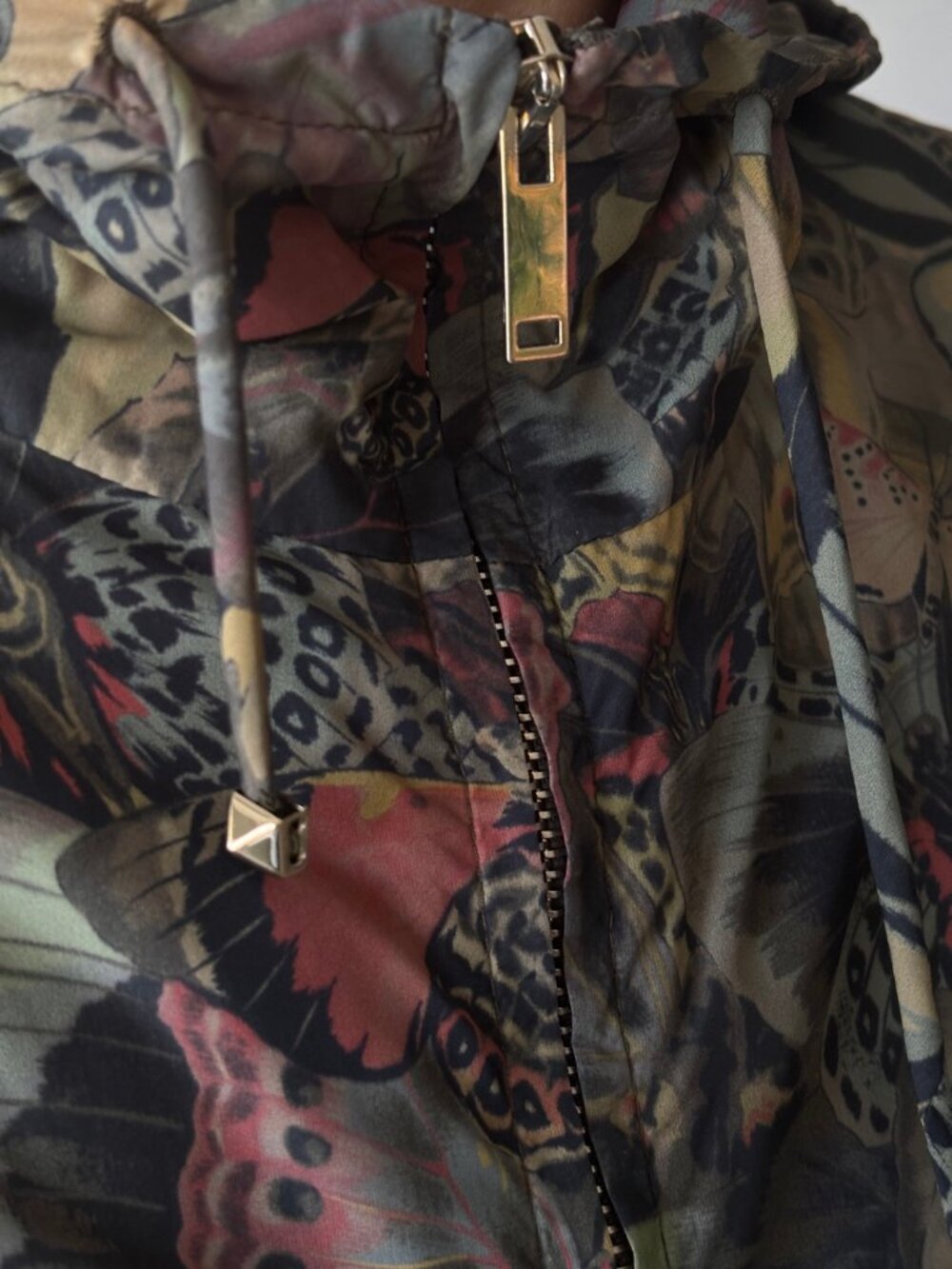 Valentino Butterfly Print Hooded Windbreaker Jacket – Women's S - Picture 4 of 4